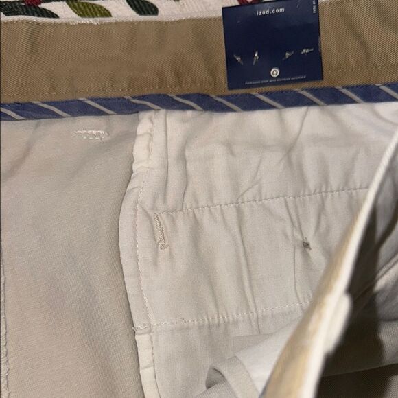 Izod Men's size 40 Shorts New w tags tan khaki Golf - Picture 10 of 11
